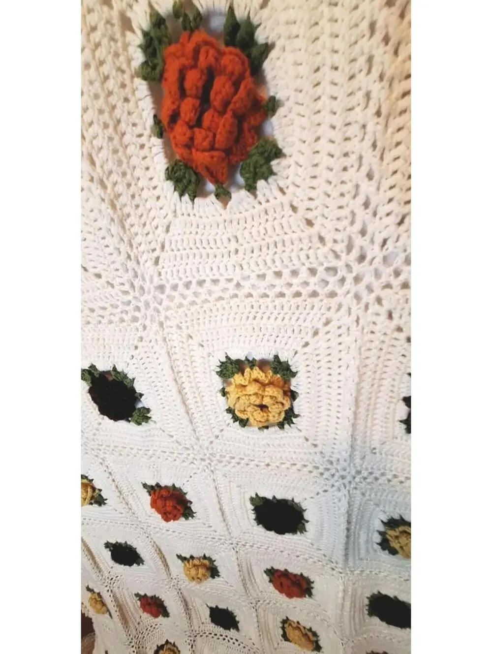 RARE VINTAGE Fall Floral Granny Square Crocheted Afghan/Blanket (45